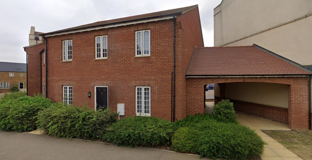 Home Away From Home: Cozy Two Bedroom Apartment Banbury Exterior foto